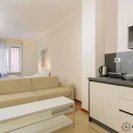 Апартаменты Crisanzio 80 Бари